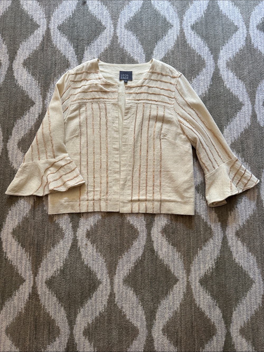 Leo & Sage butter cream Open Front Jacket with Metallic Gold Stripes detail med